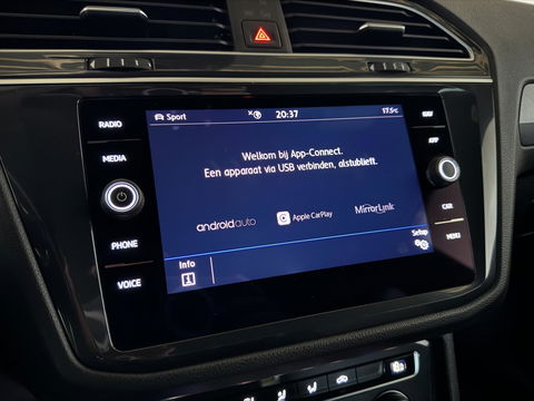 Volkswagen Tiguan 1.5 TSI ACT 2x R-Line Virtual ACC Carplay NAP