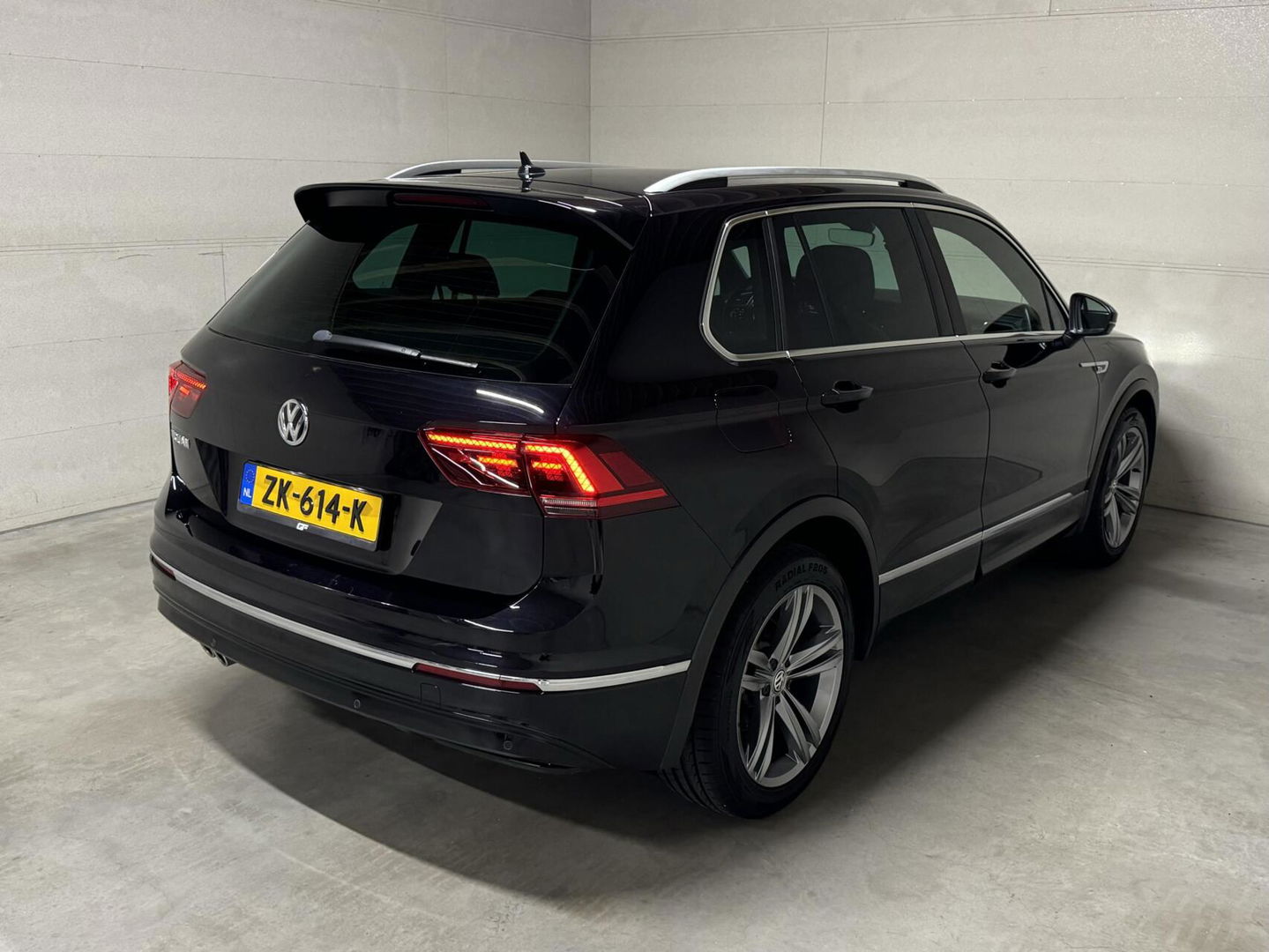 Volkswagen Tiguan 1.5 TSI ACT 2x R-Line Virtual ACC Carplay NAP