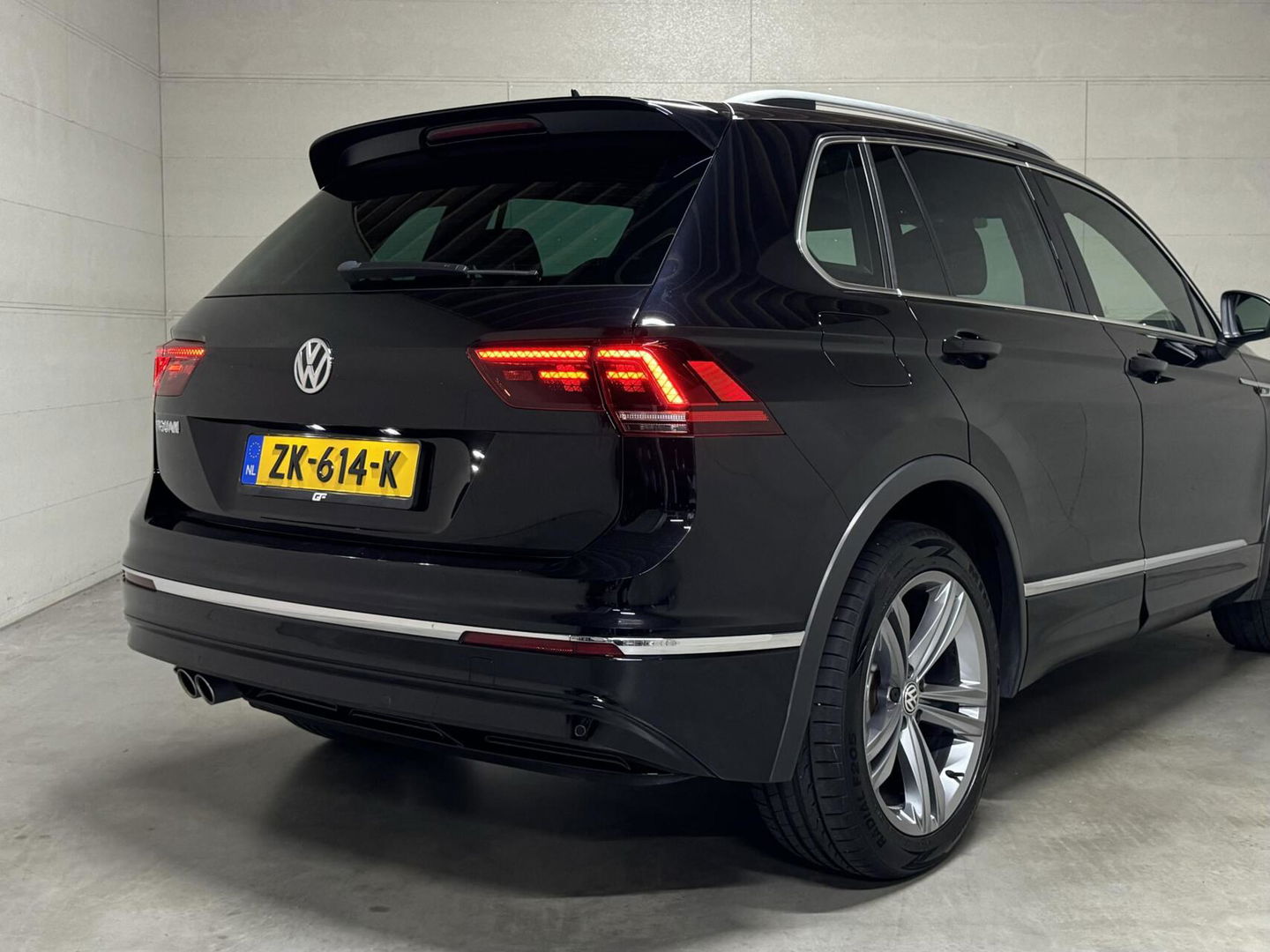 Volkswagen Tiguan 1.5 TSI ACT 2x R-Line Virtual ACC Carplay NAP