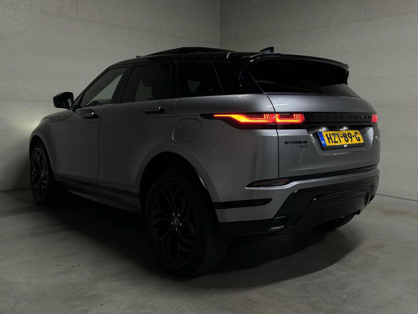 Land Rover Range Rover Evoque 1.5 P300e AWD R-Dynamic S Pano 360° Memory Leer Trekh.