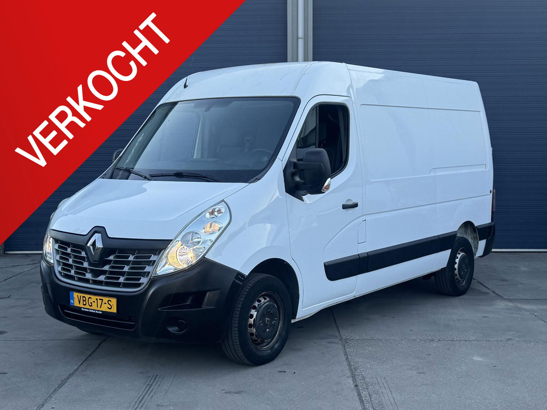Renault Master T35 2.3 dCi L2H2 LAADKLEP / AIRCO / CRUISE CONTROLE / N.A.P / EURO 6