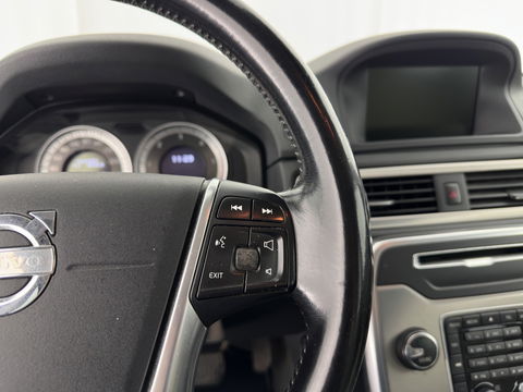 Volvo XC70 2.0 D3 FWD Limited Edition Aut. *LUXURY-LEATHER | BI-XENON | ADAPTIVE-CRUISE | BLIS | NAVI-FULLMAP | HEATED-COMFORTSEATS | ECC | PRIVACY-GLASS | LANE-ASSIST | PDC | TOWBAR | 17''ALU*