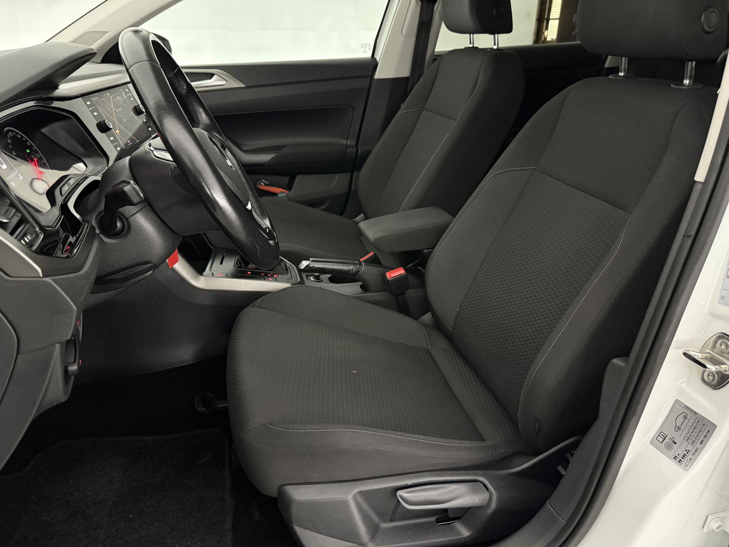 Volkswagen Polo 1.0 TSI R-line | Adaptive Cruise | Carplay | LED | DSG | Airco | NAP