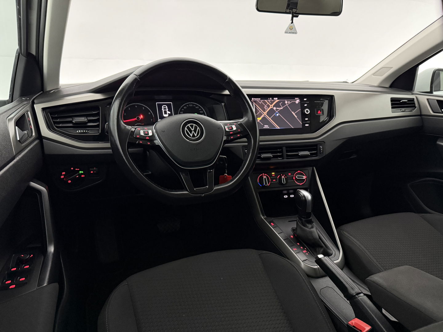 Volkswagen Polo 1.0 TSI R-line | Adaptive Cruise | Carplay | LED | DSG | Airco | NAP