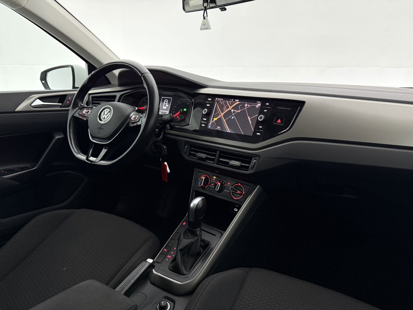 Volkswagen Polo 1.0 TSI R-line | Adaptive Cruise | Carplay | LED | DSG | Airco | NAP