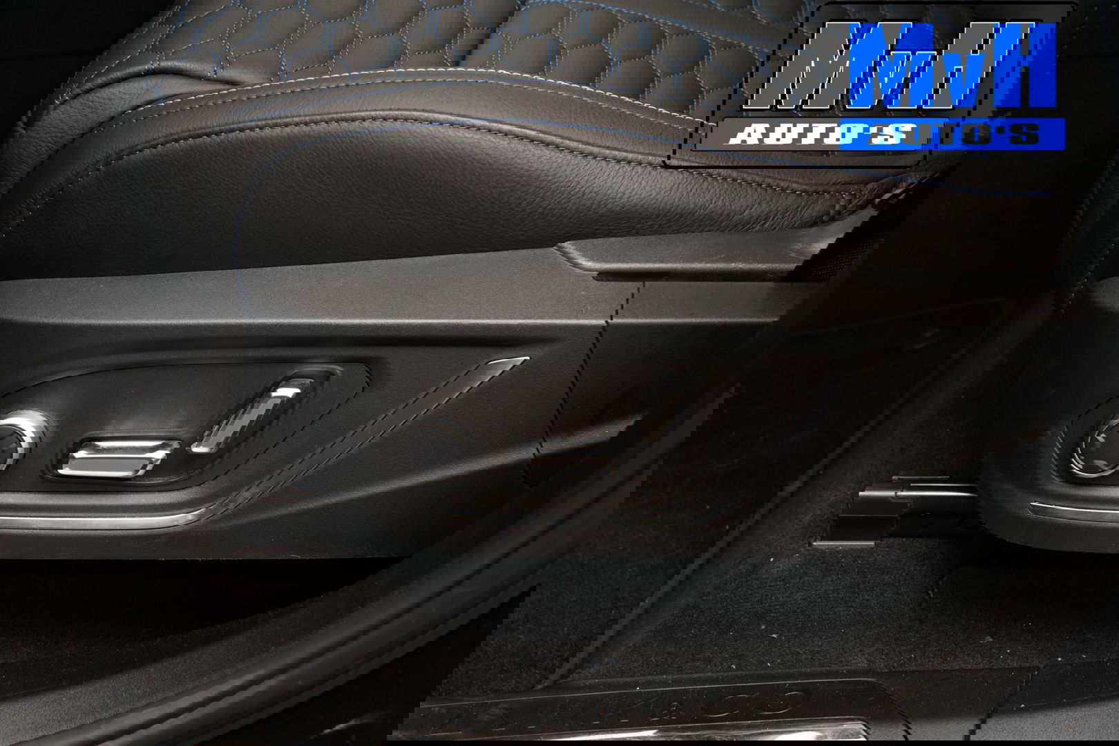 Lynk & Co 01 1.5 Plug-in Hybride|FULL BLACK|LEER|360°CAM|NAP