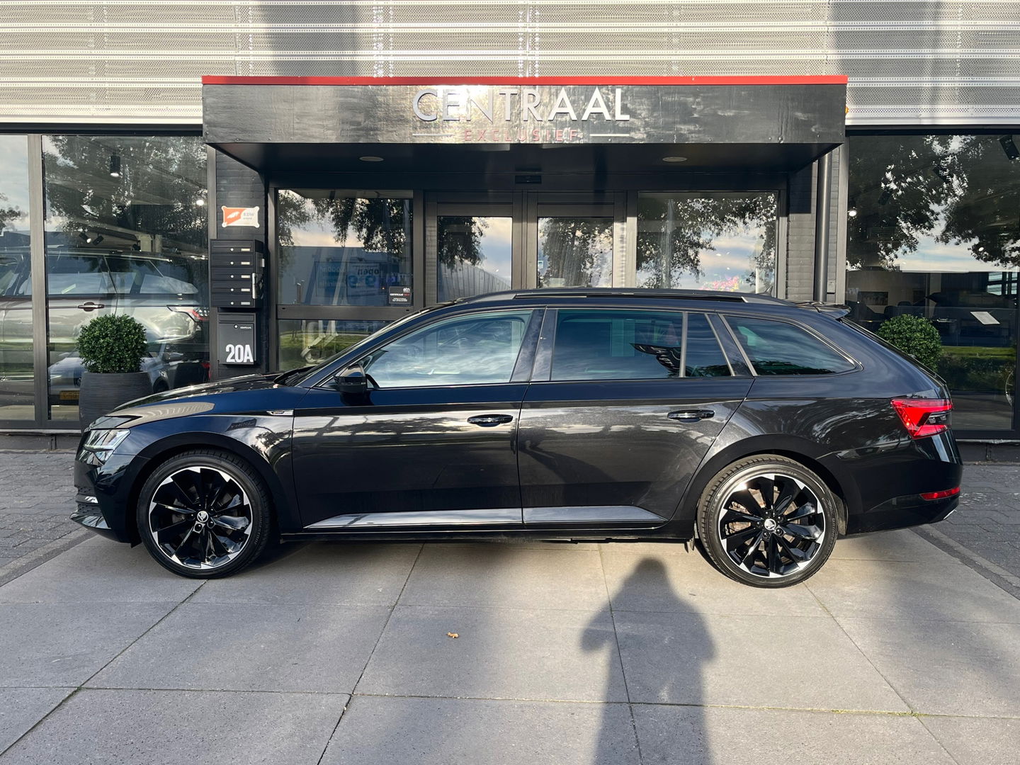 Škoda Superb Combi 1.5 TSI ACT Sportline 218PK|Pano|Memory|ACC|Carplay|Pdc|DCC|Ambient Light|DAB