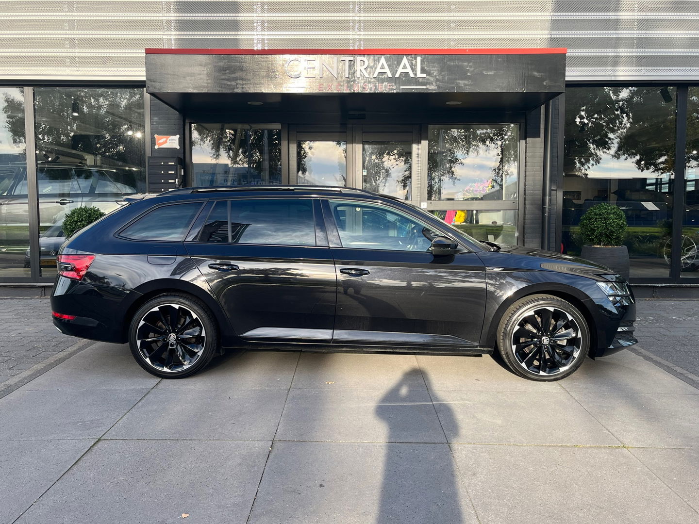 Škoda Superb Combi 1.5 TSI ACT Sportline 218PK|Pano|Memory|ACC|Carplay|Pdc|DCC|Ambient Light|DAB