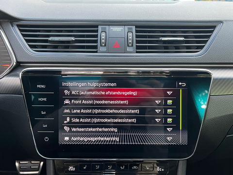 Škoda Superb Combi 1.5 TSI ACT Sportline 218PK|Pano|Memory|ACC|Carplay|Pdc|DCC|Ambient Light|DAB