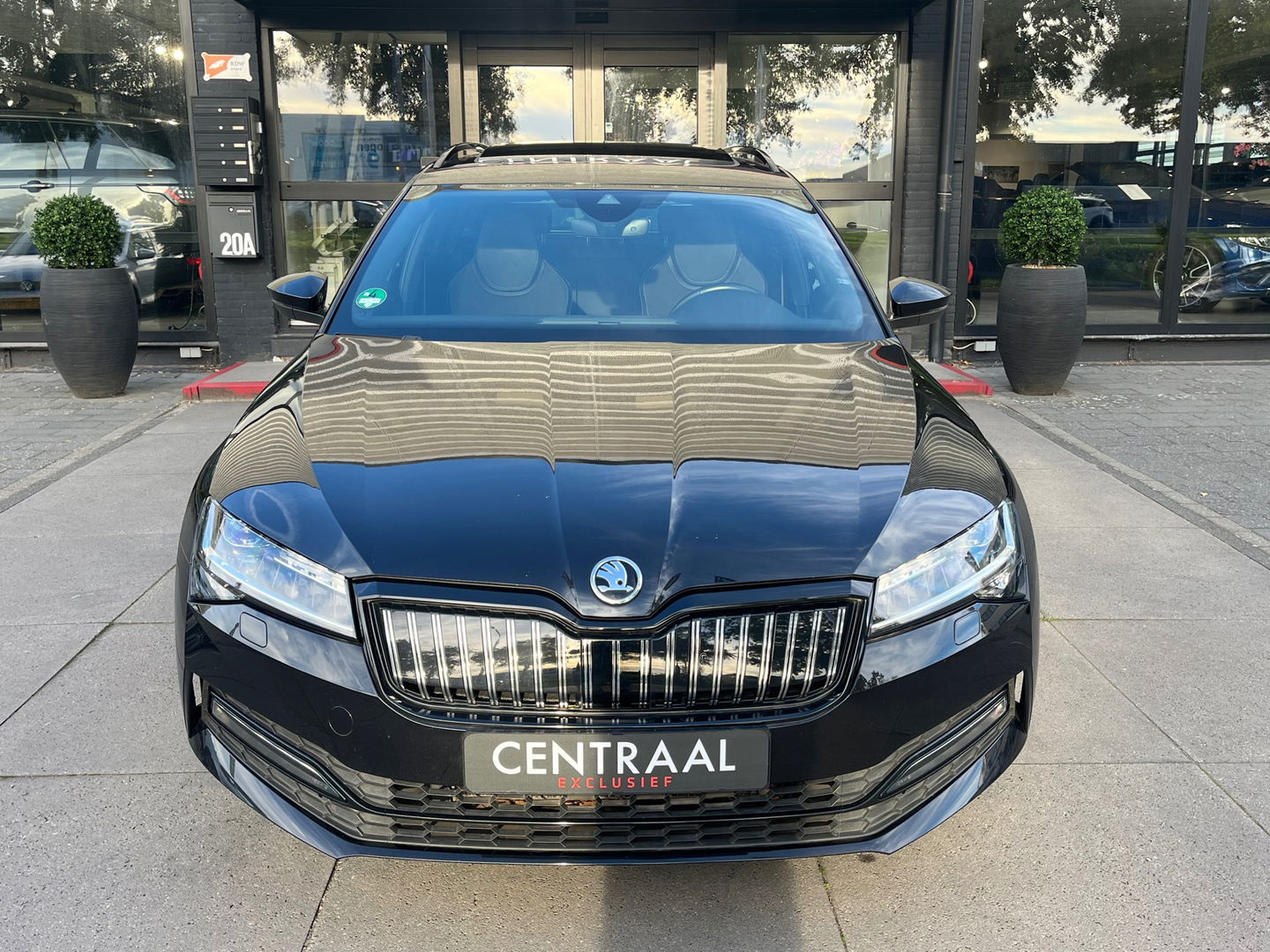 Škoda Superb Combi 1.5 TSI ACT Sportline 218PK|Pano|Memory|ACC|Carplay|Pdc|DCC|Ambient Light|DAB