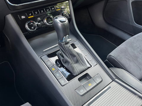 Škoda Superb Combi 1.5 TSI ACT Sportline 218PK|Pano|Memory|ACC|Carplay|Pdc|DCC|Ambient Light|DAB