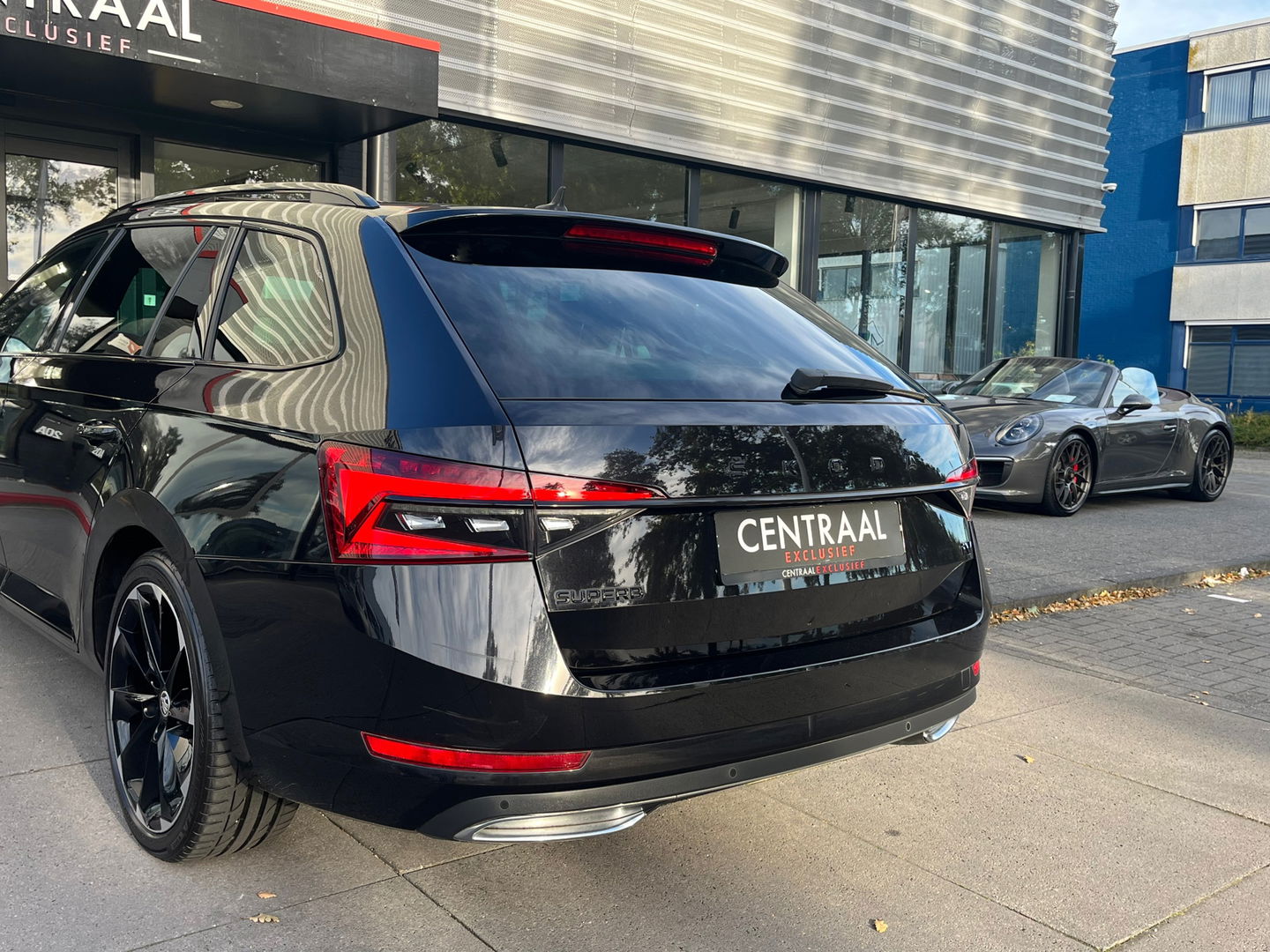 Škoda Superb Combi 1.5 TSI ACT Sportline 218PK|Pano|Memory|ACC|Carplay|Pdc|DCC|Ambient Light|DAB