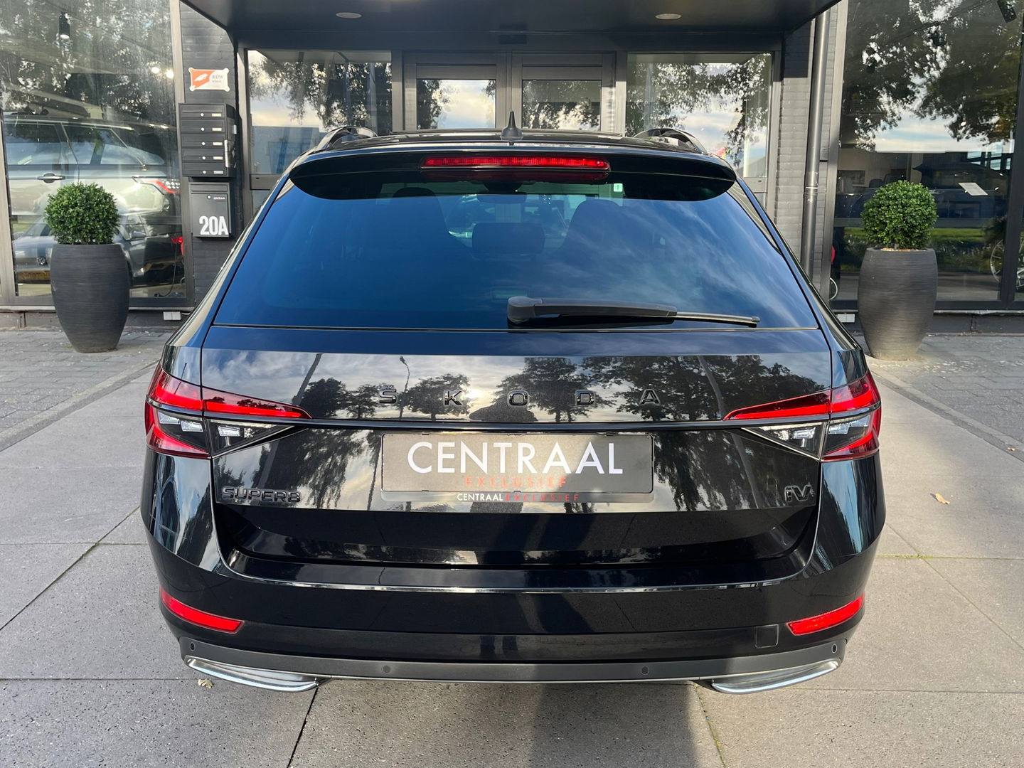 Škoda Superb Combi 1.5 TSI ACT Sportline 218PK|Pano|Memory|ACC|Carplay|Pdc|DCC|Ambient Light|DAB