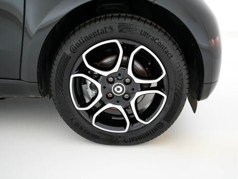 Smart Fortwo EQ Business Solution 18 kWh [ 3-Fase ] ( SOH-93%) Aut. *PANO | LUXURY-LEATHER | NAVI-FULLMAP | CAMERA | HEATED-COMFORTSEATS | AIRCO | CRUISE | AMBIENT-LIGHT | 15''ALU*