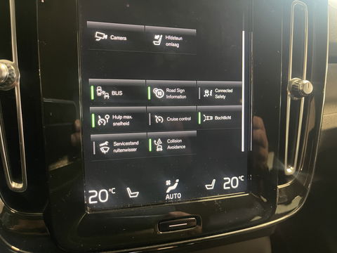 Volvo XC40 1.5 T5 Recharge plus Dark 261 pk apple/android van eerste eigenaar
