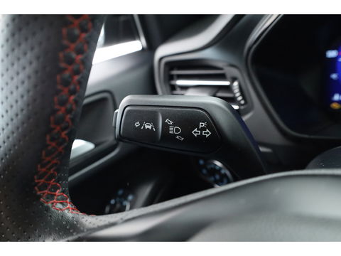 Ford FOCUS Wagon 1.0 155 PK Hybrid ST Line X Business | Navi | CarPlay | Camera | Stoel-stuurverw. | Keyless | 18"