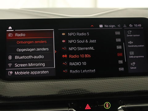 BMW 2 Serie 218i M Sport | Panoramadak | Sportstoelen | Leder | Camera | Carplay | Live Cockpit | Stoelverwarming | Getint glas | Navigatie | Climate control | Full LED