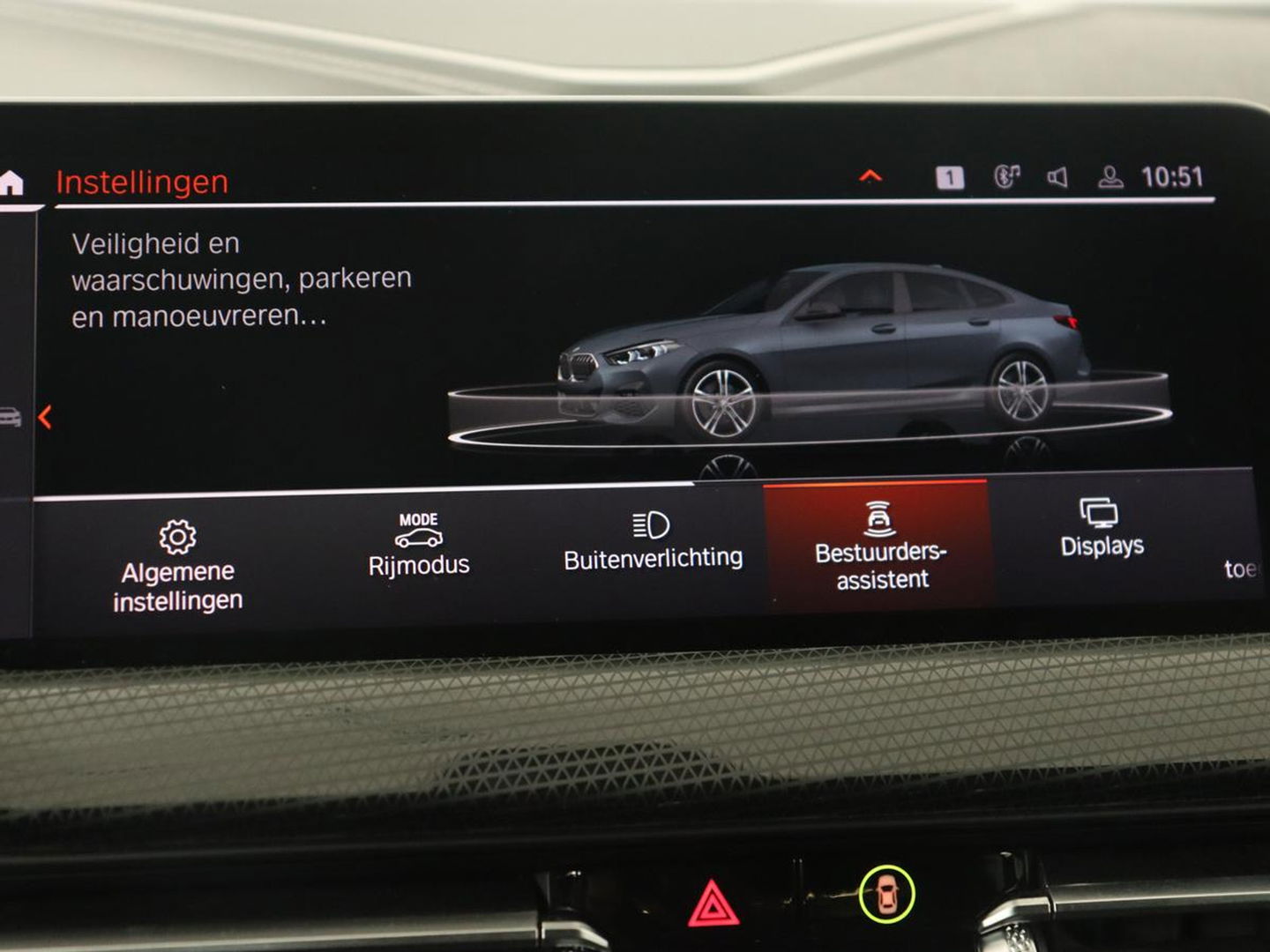 BMW 2 Serie 218i M Sport | Panoramadak | Sportstoelen | Leder | Camera | Carplay | Live Cockpit | Stoelverwarming | Getint glas | Navigatie | Climate control | Full LED