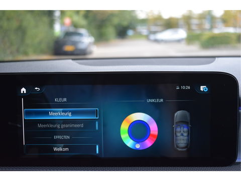 Mercedes-Benz A-Klasse 200 Business Solution AMG Night 163pk | Pano.dak | Camera | Sfeerverlichting | Virtual cockpit | Carplay | Stoelverwarming | Dodehoekdetectie