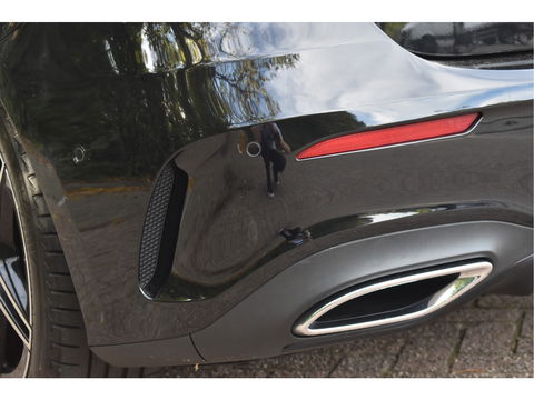Mercedes-Benz A-Klasse 200 Business Solution AMG Night 163pk | Pano.dak | Camera | Sfeerverlichting | Virtual cockpit | Carplay | Stoelverwarming | Dodehoekdetectie
