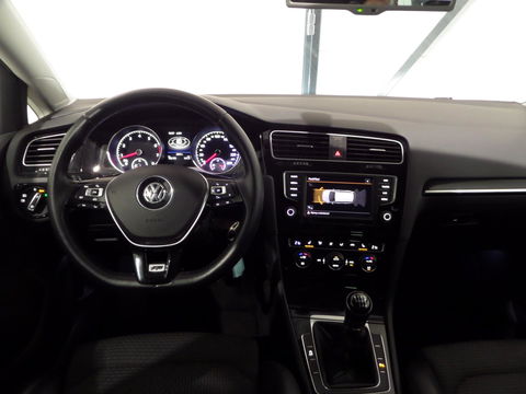 Volkswagen GOLF Variant 1.2 TSI Business Edition Connected R-Line "Origineel NL!" 1e eigenaar! Xenon-LED Apple-Carplay Trekhaak
