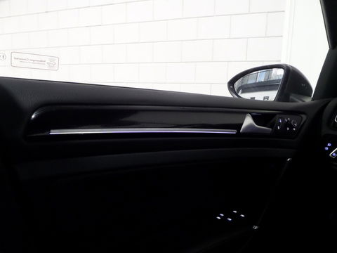 Volkswagen GOLF Variant 1.2 TSI Business Edition Connected R-Line "Origineel NL!" 1e eigenaar! Xenon-LED Apple-Carplay Trekhaak