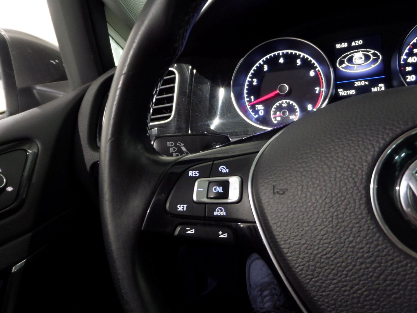 Volkswagen GOLF Variant 1.2 TSI Business Edition Connected R-Line "Origineel NL!" 1e eigenaar! Xenon-LED Apple-Carplay Trekhaak