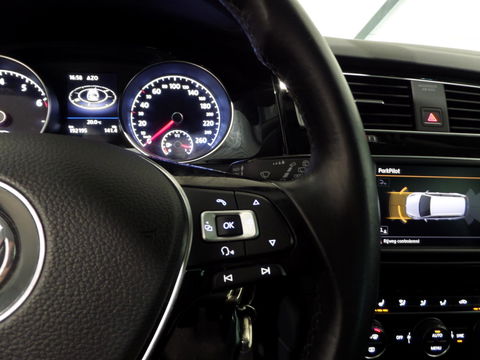 Volkswagen GOLF Variant 1.2 TSI Business Edition Connected R-Line "Origineel NL!" 1e eigenaar! Xenon-LED Apple-Carplay Trekhaak