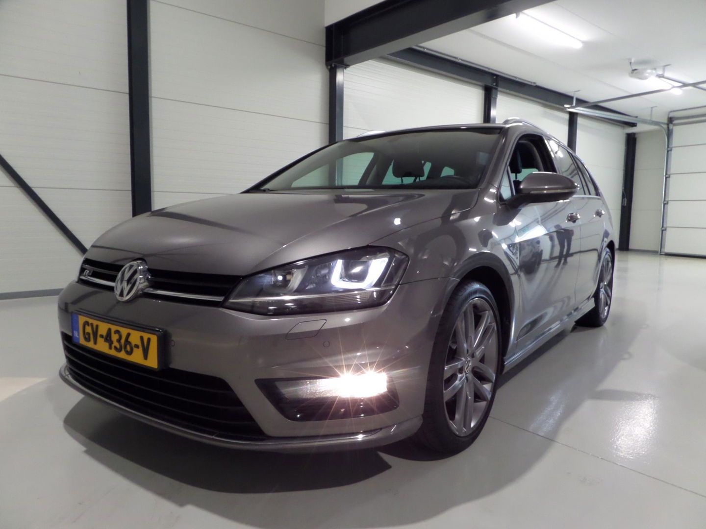 Volkswagen GOLF Variant 1.2 TSI Business Edition Connected R-Line "Origineel NL!" 1e eigenaar! Xenon-LED Apple-Carplay Trekhaak