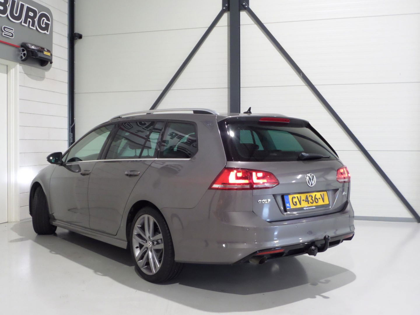Volkswagen GOLF Variant 1.2 TSI Business Edition Connected R-Line "Origineel NL!" 1e eigenaar! Xenon-LED Apple-Carplay Trekhaak