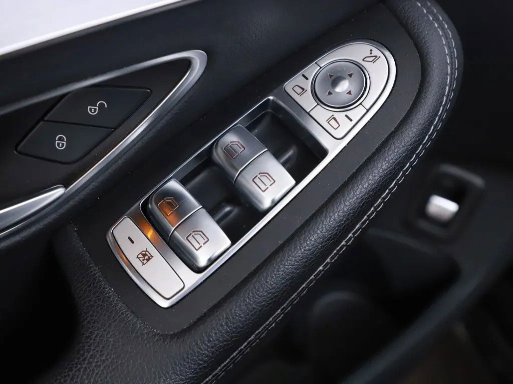 Mercedes-Benz C-Klasse Estate 200 AMG Night Virtual Leer Trekh. NAP