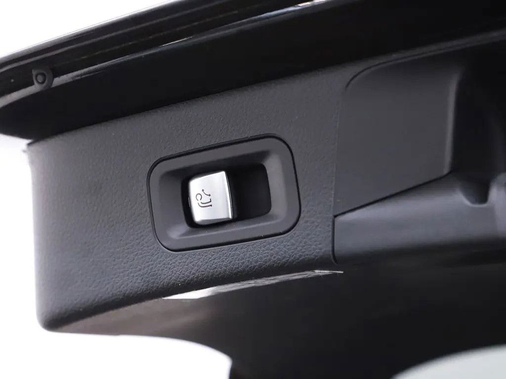 Mercedes-Benz C-Klasse Estate 200 AMG Night Virtual Leer Trekh. NAP