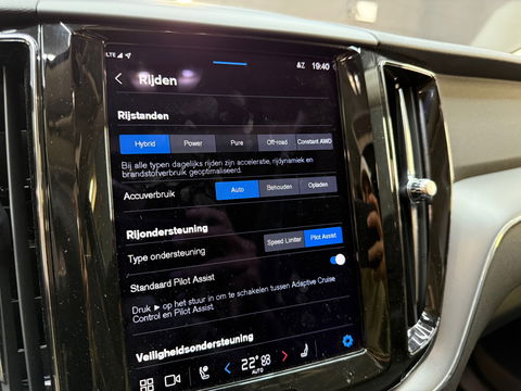Volvo XC60 2.0 Recharge T6 AWD Inscription Pano|ACC|Keyless