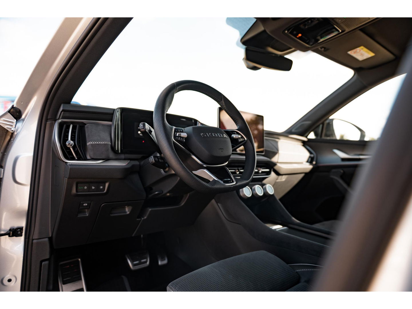 Škoda Kodiaq 1.5 TSI PHEV Sportline | TREKHAAK | ADAPTIVE CRUISE | 20" VELGEN