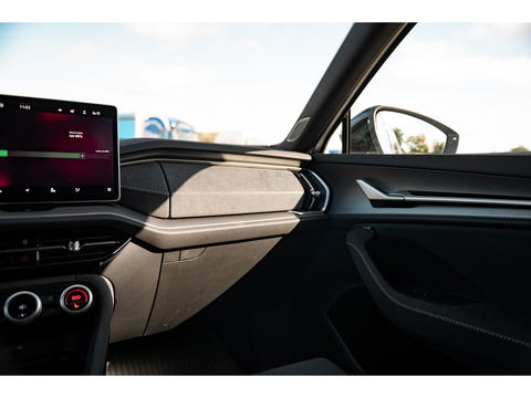 Škoda Kodiaq 1.5 TSI PHEV Sportline | TREKHAAK | ADAPTIVE CRUISE | 20" VELGEN