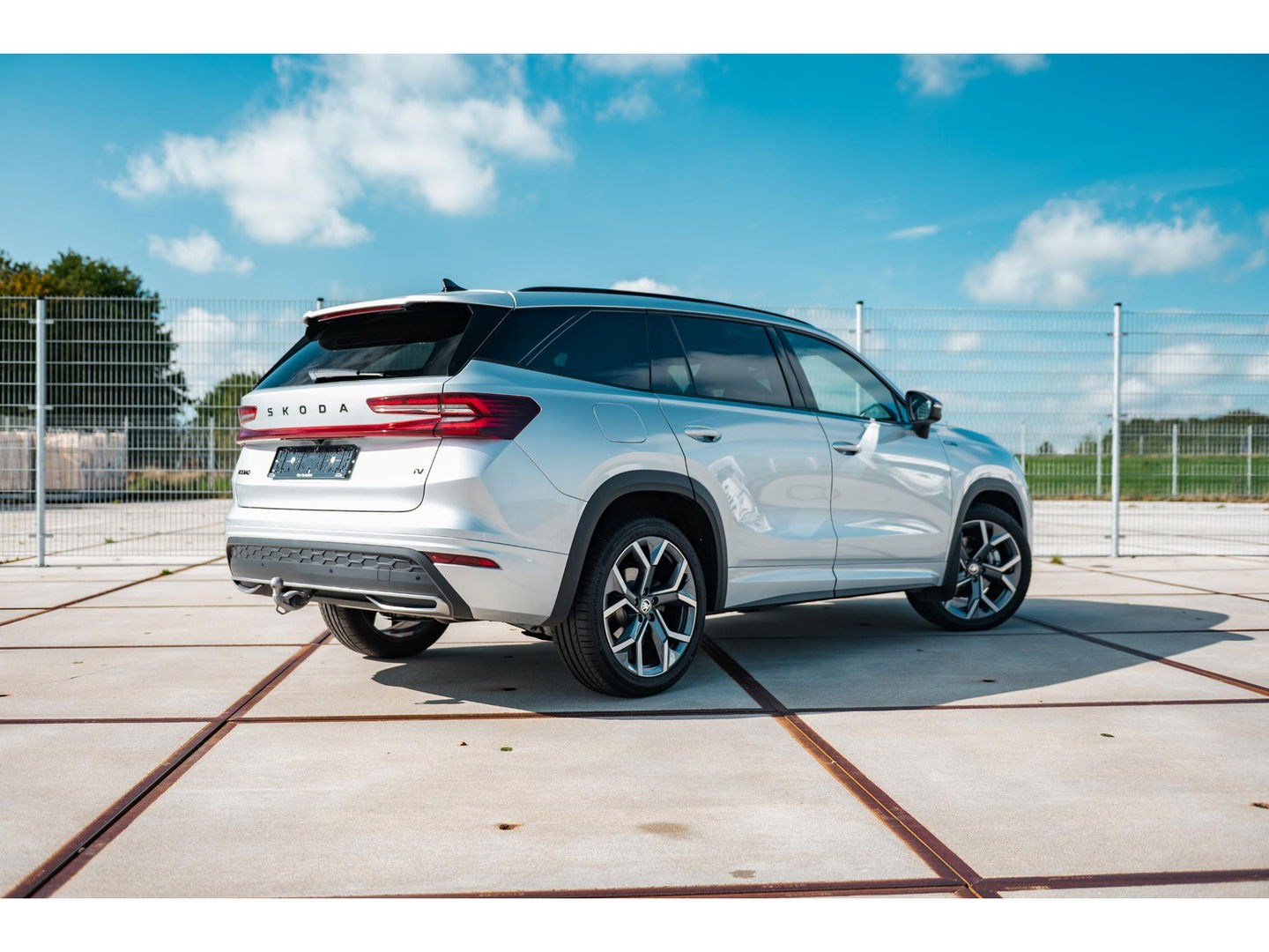 Škoda Kodiaq 1.5 TSI PHEV Sportline | TREKHAAK | ADAPTIVE CRUISE | 20" VELGEN