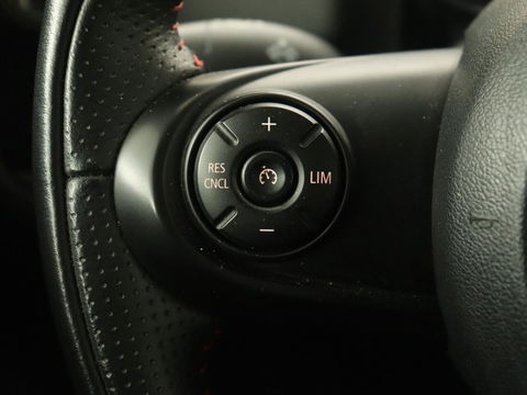 MINI Countryman 2.0 Cooper S E ALL4 | Carplay | Half leder | Navigatie | Cruise control | 19'' | Airco | Full LED | Digital Cockpit | Parkeerhulp | PHEV | Plug In