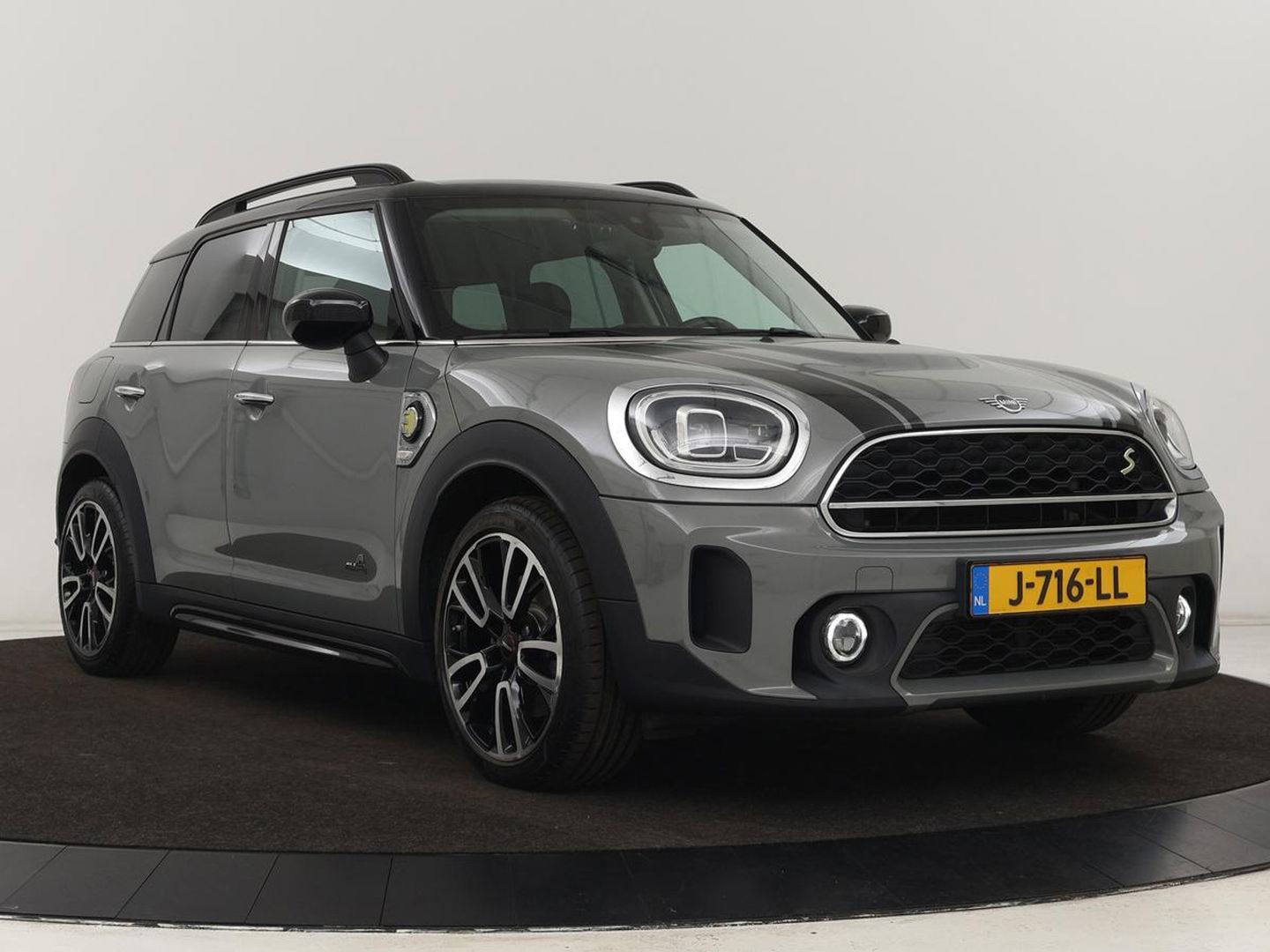 MINI Countryman 2.0 Cooper S E ALL4 | Carplay | Half leder | Navigatie | Cruise control | 19'' | Airco | Full LED | Digital Cockpit | Parkeerhulp | PHEV | Plug In
