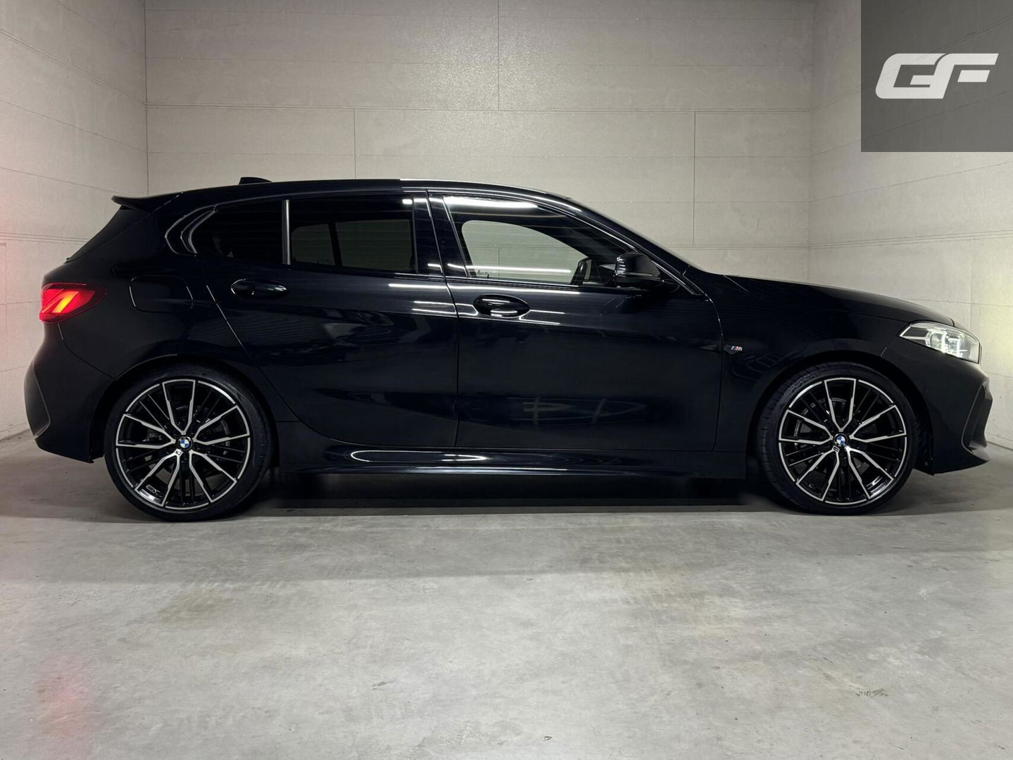 BMW 1 Serie 118i M Sport CarPlay Cruise Leer Sfeer Camera NAP