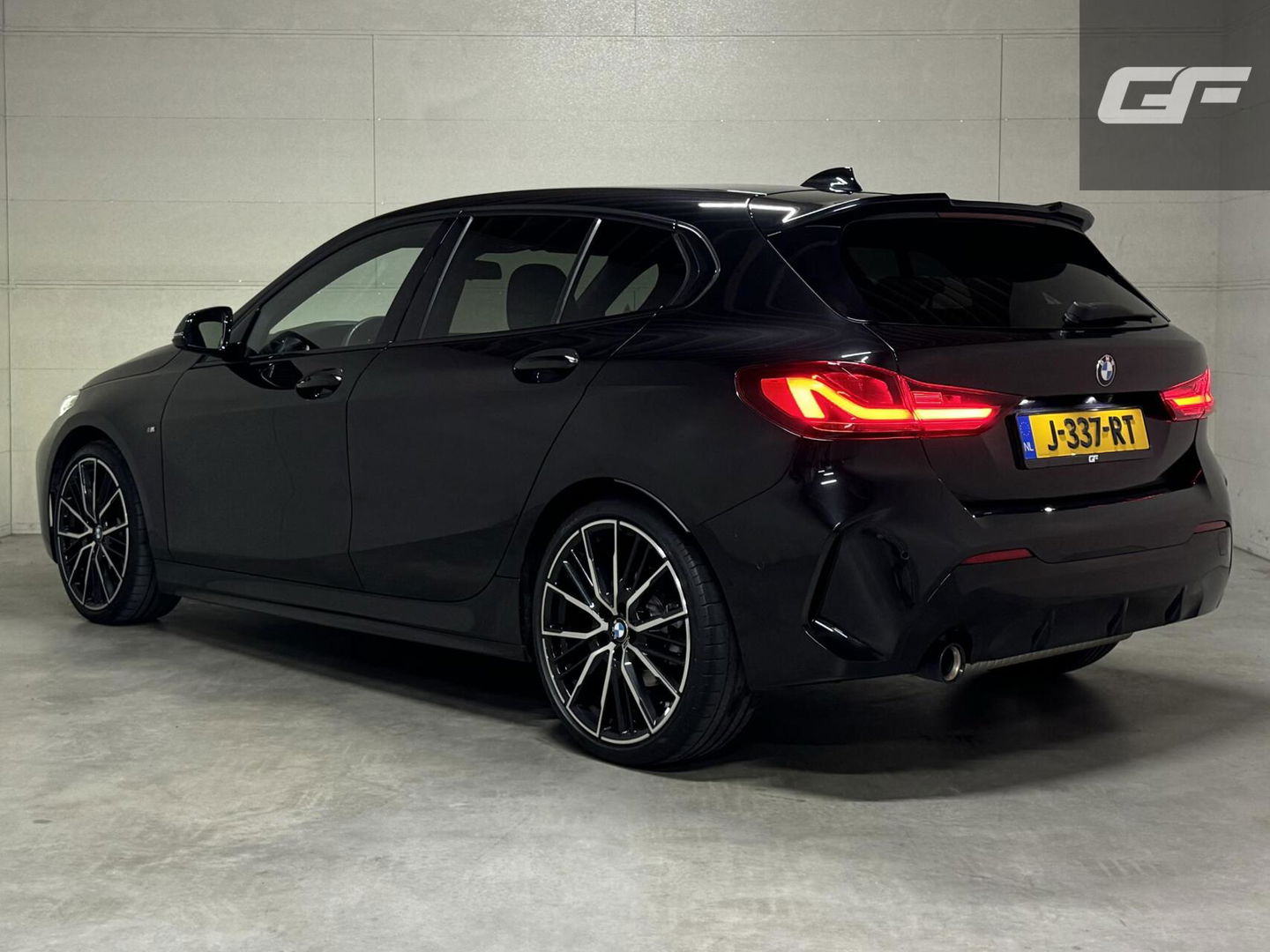 BMW 1 Serie 118i M Sport CarPlay Cruise Leer Sfeer Camera NAP