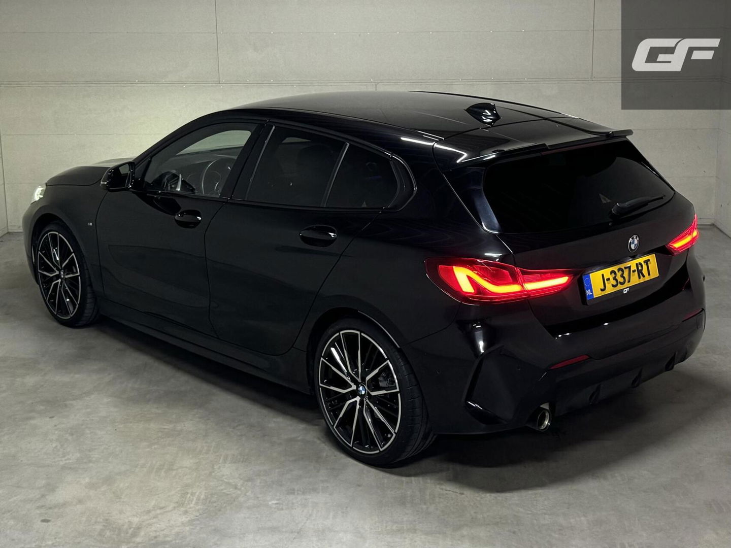 BMW 1 Serie 118i M Sport CarPlay Cruise Leer Sfeer Camera NAP