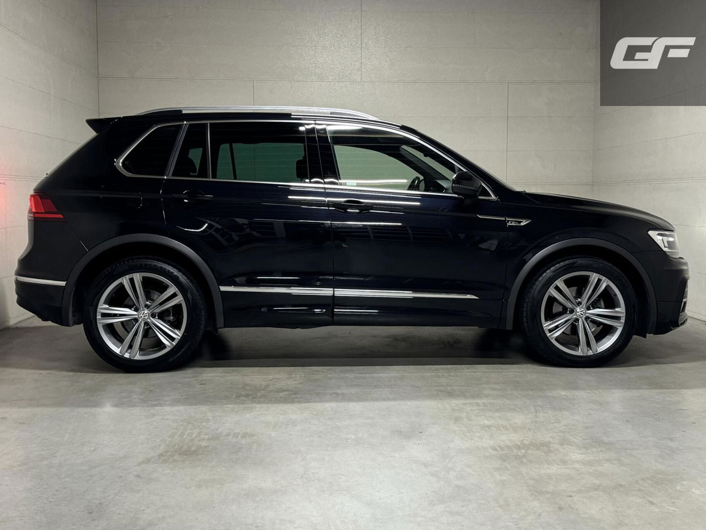 Volkswagen Tiguan 1.5 TSI ACT 2x R-Line Virtual ACC Carplay NAP
