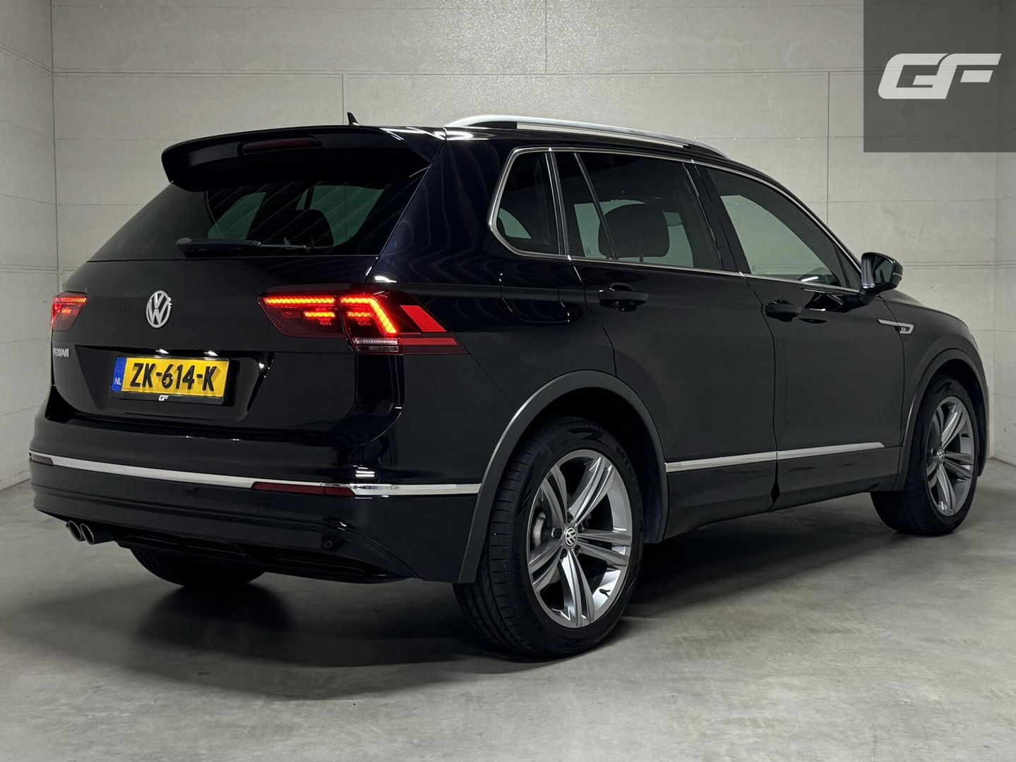 Volkswagen Tiguan 1.5 TSI ACT 2x R-Line Virtual ACC Carplay NAP