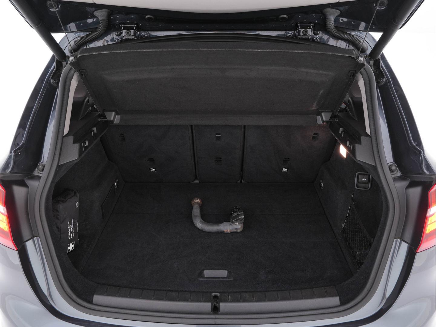 BMW 2 Serie Active Tourer 216d Centennial Executive Sport-line *PANO | FULL-LED | NAVI-FULLMAP | SPORT-SEATS | KEYLESS | ECC | PDC | CRUISE | PRIVACY-GLASS | TOWBAR | 17''ALU*