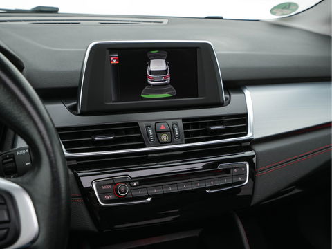 BMW 2 Serie Active Tourer 216d Centennial Executive Sport-line *PANO | FULL-LED | NAVI-FULLMAP | SPORT-SEATS | KEYLESS | ECC | PDC | CRUISE | PRIVACY-GLASS | TOWBAR | 17''ALU*