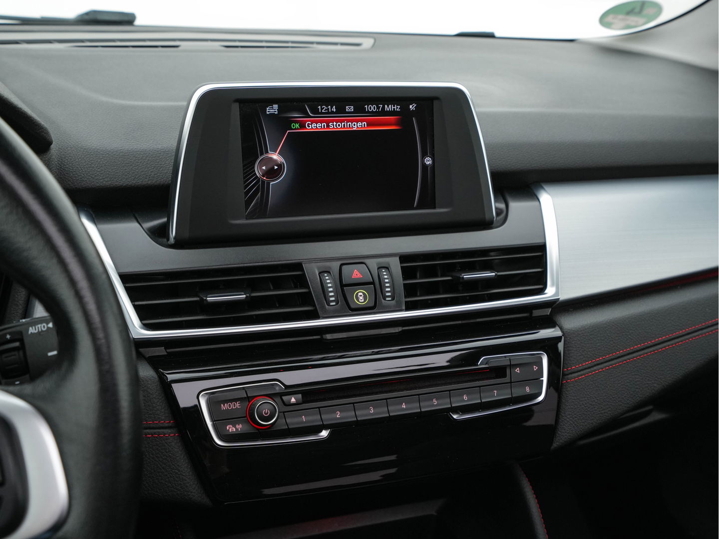 BMW 2 Serie Active Tourer 216d Centennial Executive Sport-line *PANO | FULL-LED | NAVI-FULLMAP | SPORT-SEATS | KEYLESS | ECC | PDC | CRUISE | PRIVACY-GLASS | TOWBAR | 17''ALU*