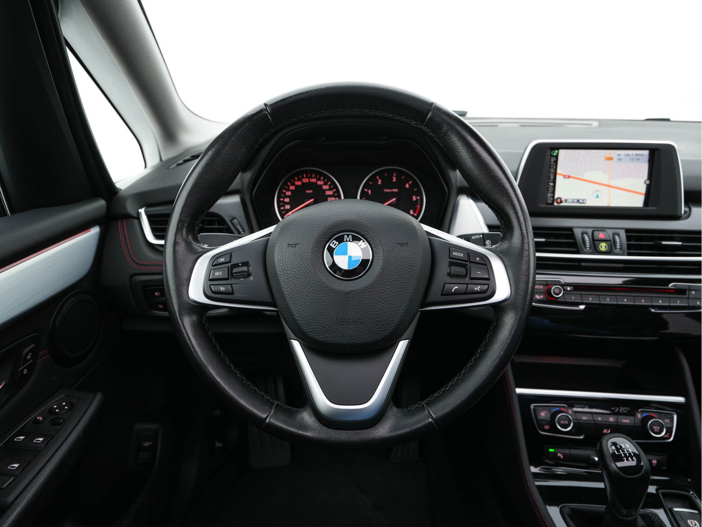 BMW 2 Serie Active Tourer 216d Centennial Executive Sport-line *PANO | FULL-LED | NAVI-FULLMAP | SPORT-SEATS | KEYLESS | ECC | PDC | CRUISE | PRIVACY-GLASS | TOWBAR | 17''ALU*
