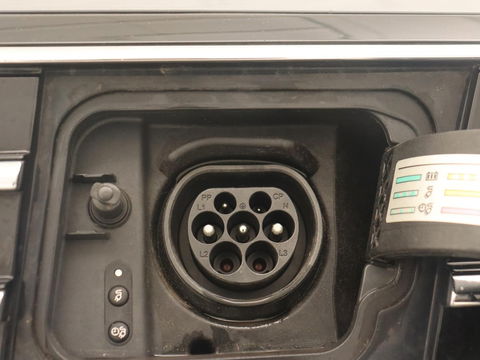 Volkswagen Passat 1.4 TSI PHEV GTE | Trekhaak | Stoelverwarming | Massage | Camera | Adaptive cruise | Carplay | Navigatie | Side Assist | Matrix LED | Plug In