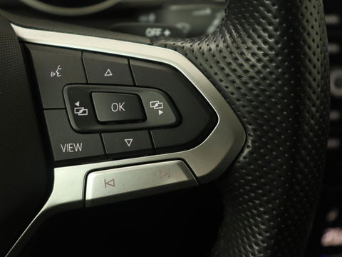 Volkswagen Passat 1.4 TSI PHEV GTE | Trekhaak | Stoelverwarming | Massage | Camera | Adaptive cruise | Carplay | Navigatie | Side Assist | Matrix LED | Plug In