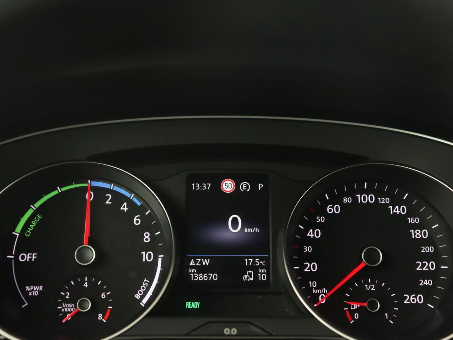 Volkswagen Passat 1.4 TSI PHEV GTE | Trekhaak | Stoelverwarming | Massage | Camera | Adaptive cruise | Carplay | Navigatie | Side Assist | Matrix LED | Plug In